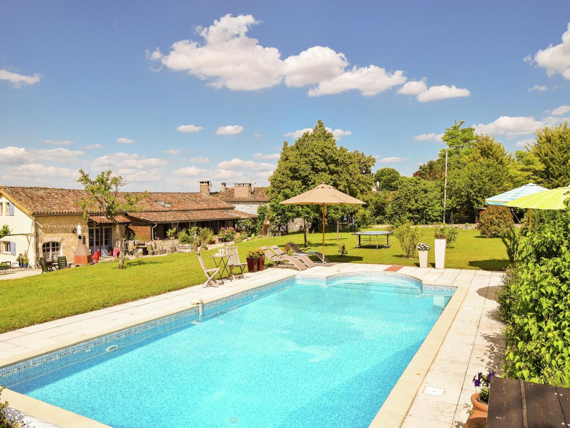 Snug Cottage In Saint Eutrope De Born With Pool Extérieur photo