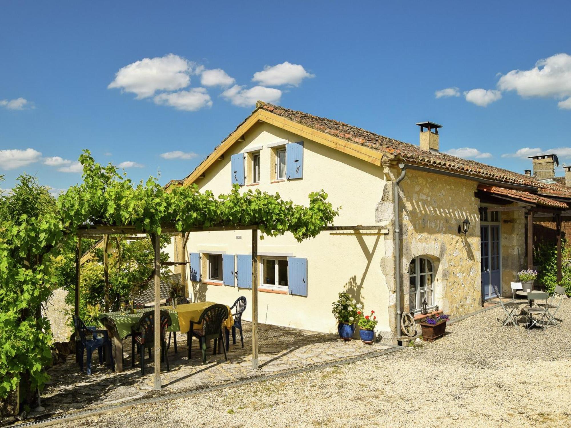 Snug Cottage In Saint Eutrope De Born With Pool Extérieur photo